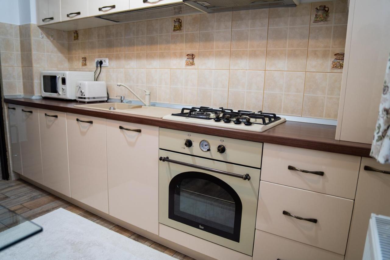 Ultracentral Golden Apartament 2 Сучава Екстер'єр фото